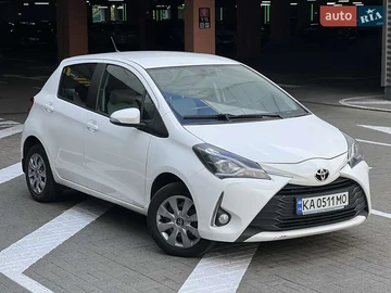 Авто Toyota Yaris 2019 № 7857520