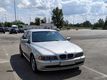 Авто BMW 5 Series 2000 № 7857747
