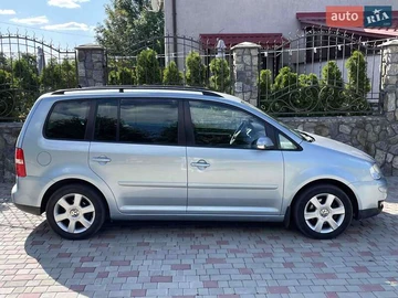 Авто Volkswagen Touran 2006 № 7857749