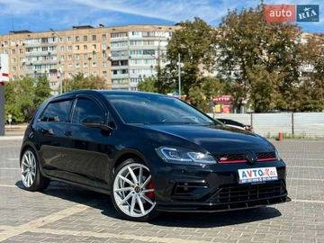Авто Volkswagen E-Golf 2018 № 7857958