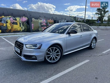 Авто Audi A4 2015 № 7858009