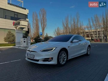 Авто Tesla Model S 2018 № 7858025
