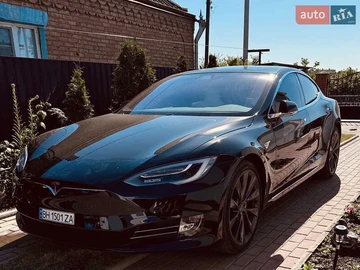 Авто Tesla Model S 2019 № 7858123