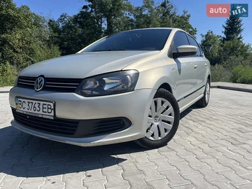 Авто Volkswagen Polo 2012 № 7858363