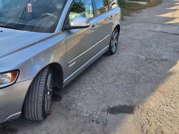 Авто Volvo V50 2012 № 7858463