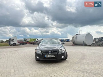 Авто Volvo V70 2014 № 7858576