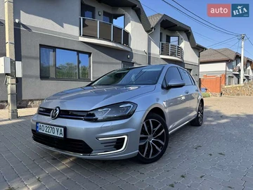 Авто Volkswagen E-Golf 2019 № 7858601