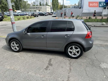 Авто Volkswagen Golf 2005 № 7858980