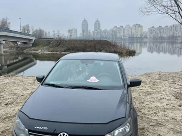 Авто Volkswagen Polo 2012 № 7859008