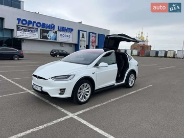 Авто Tesla Model X 2019 № 7859028
