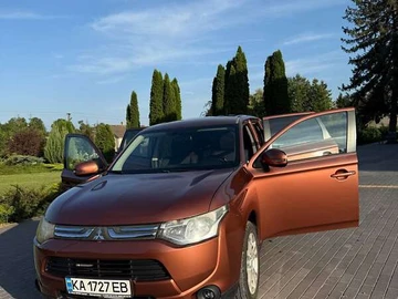 Авто Mitsubishi Outlander 2013 № 7859097