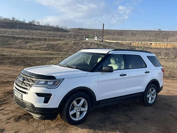 Авто Ford Explorer 2018 № 7859110