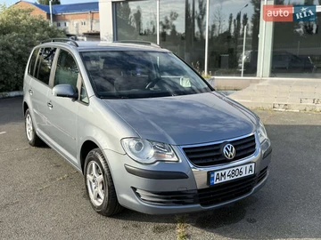 Авто Volkswagen Touran 2007 № 7859140