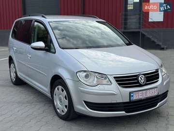 Авто Volkswagen Touran 2010 № 7859450
