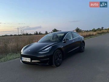 Авто Tesla Model 3 2019 № 7859589