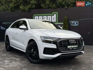 Авто Audi Q8 2023 № 7859997
