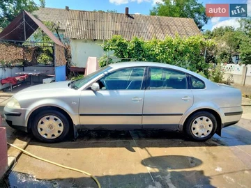 Авто Volkswagen Passat 2001 № 7860003
