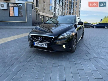 Авто Volvo V40 2013 № 7860228