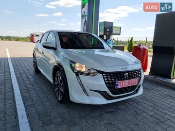 Авто Peugeot E-208 2019 № 7860240