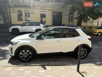 Авто KIA Stonic 2022 № 7860328