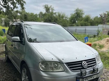 Авто Volkswagen Touran 2005 № 7860449