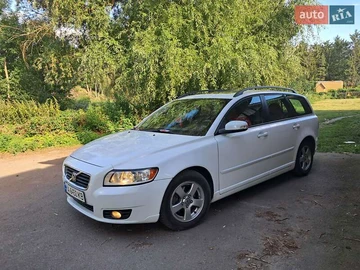 Авто Volvo V50 2008 № 7860503