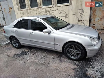 Авто Mercedes C-Class 2004 № 7860915