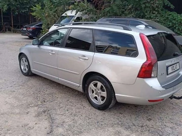 Авто Volvo V50 2009 № 7860930