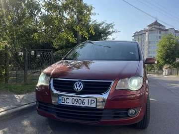 Авто Volkswagen Touran 2008 № 7861028