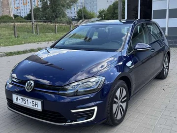 Авто Volkswagen E-Golf 2020 № 7861215