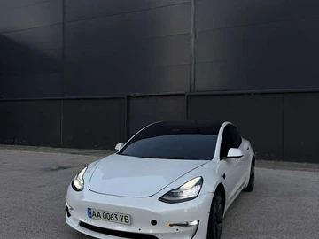Авто Tesla Model 3 2019 № 7861320