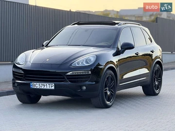 Авто Porsche Cayenne 2012 № 7861335