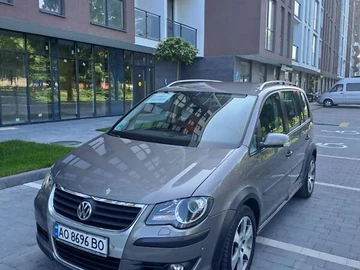 Авто Volkswagen Touran 2008 № 7861487
