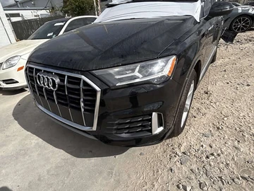 Авто Audi Q7 2021 № 7861535