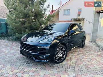 Авто Porsche Cayenne 2015 № 7861607