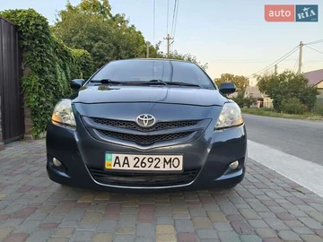 Авто Toyota Yaris 2007 № 7861931