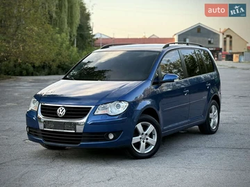 Авто Volkswagen Touran 2008 № 7861949