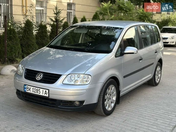 Авто Volkswagen Touran 2003 № 7862188