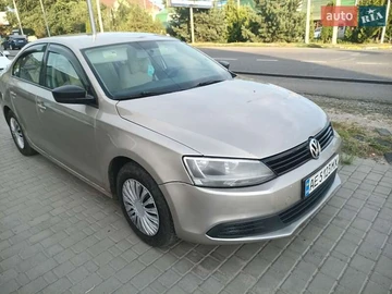 Авто Volkswagen Jetta 2013 № 7862249
