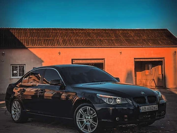 Авто BMW 5 Series 2004 № 7862285
