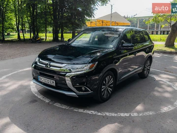 Авто Mitsubishi Outlander 2019 № 7862423