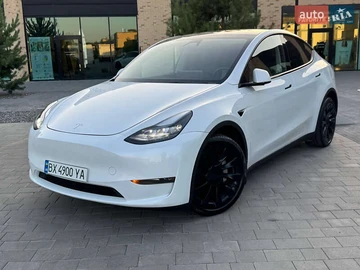 Авто Tesla Model Y 2024 № 7862477