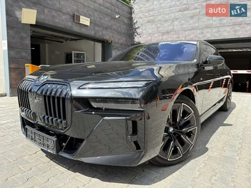 Авто BMW 7 Series 2023 № 7862523