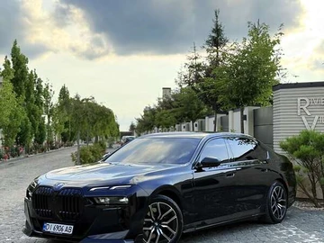 Авто BMW 7 Series 2023 № 7862524