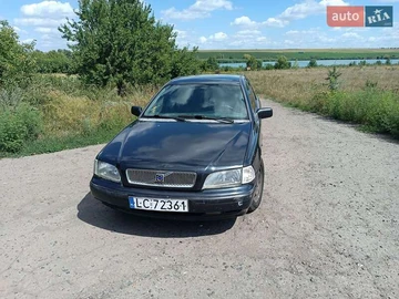 Авто Volvo V40 1999 № 7862534