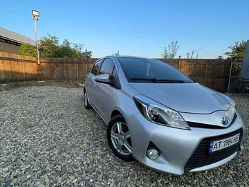 Авто Toyota Yaris 2014 № 7862747