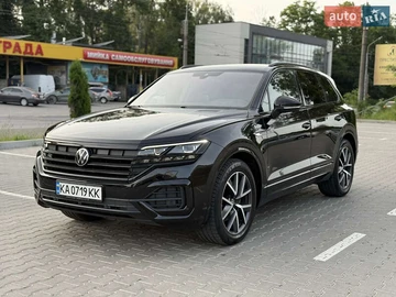 Авто Volkswagen Touareg 2023 № 7862957
