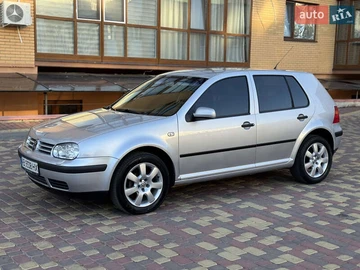 Авто Volkswagen Golf 2001 № 7863095