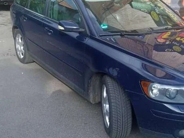 Авто Volvo V50 2005 № 7863140