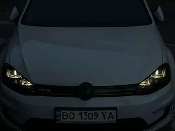 Авто Volkswagen E-Golf 2014 № 7863214